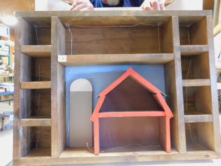 HANDMADE DISPAY SHELF, WALL MOUNT W/BARN ACCENT