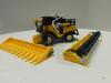 1/64 NEW HOLLAND CR970 COMBINE, 2005 FARM SHOW, NIB - 2