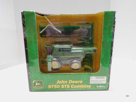 1/64 JOHN DEERE 9750 STS COMBINE, NIB