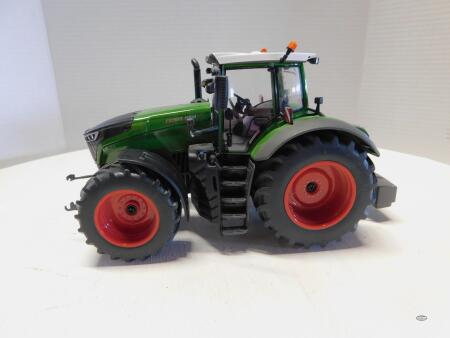 1/32 FENDT 1050 VARIO BY WIKING