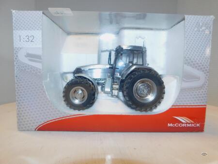 1/32 MCCORMICK MTX 145 UNIVERSAL