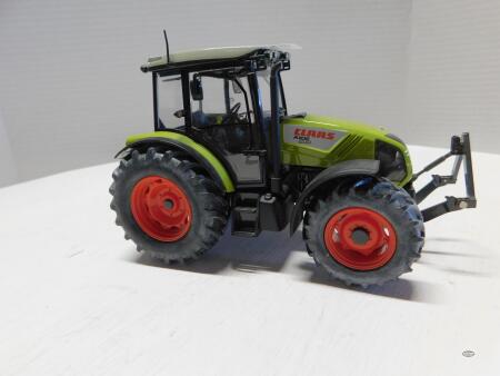 1/32 CLAAS AXOS 340