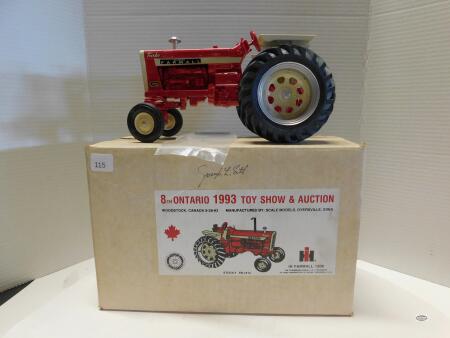 1/16 93 IH FARMALL 1206, ONT. TOY SHOW EDN, NIB