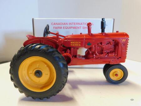 1/16 97 MASSEY HARRIS 33, CANADA FARM SHOW EDN, NIB