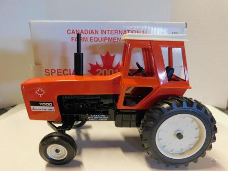 1/16 01 ALLIS CHALMERS 7000, CANADA FARM SHOW EDN, NIB