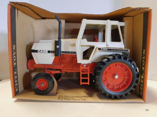 1/16 CASE 2390 TRACTOR, NIB