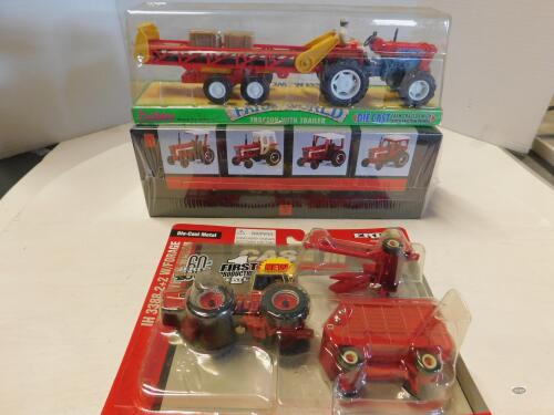 1/64 IH 4 PC SET, 2+2, HARVESTER & WAGON