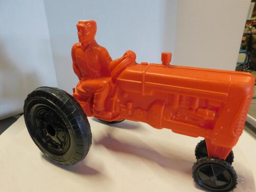 FISHER PRICE BARN, SILO & ALLIS CHALMERS TRACTOR