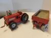 1/32 GAMA WIND UP ANTIQUE TRACTOR & WAGON