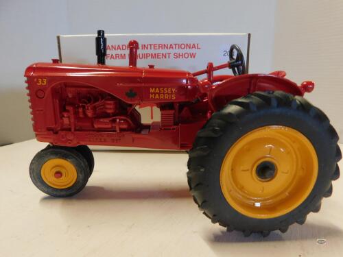 1/16 97 MASSEY HARRIS 33 TRACTOR, CANADA FARM SHOW EDN, NIB