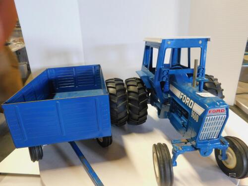 1/12 FORD 9600 TRACTOR & WAGON