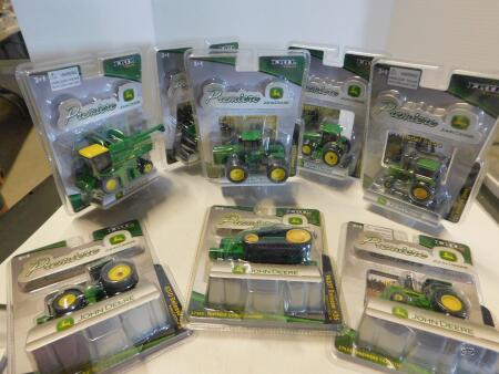 1/64 JOHN DEERE PREMIERE SET # 22 -28 W/4440 MUDDY
