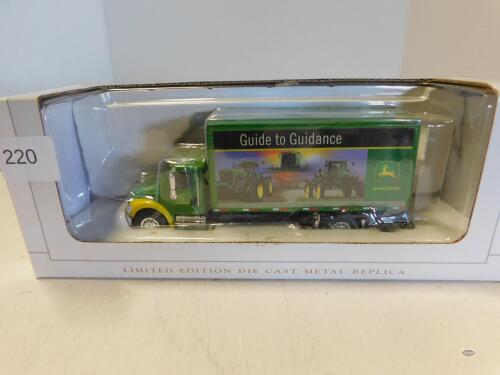 1/64 JOHN DEERE PARTS FREIGHTLINER BOX TRUCK