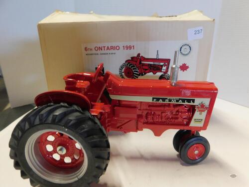 1/16 FARMALL 806, 6TH 1991 ONT. TOY SHOW