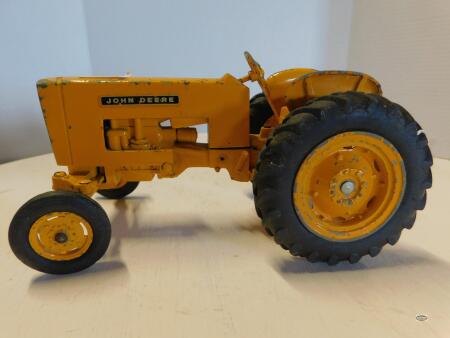 1/16 ERTL JOHN DEERE INDUSTRIAL TRACTOR