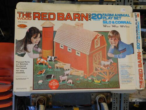 THE RED BARN FARM SET