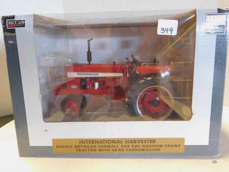 1/16 SPECCAST INTERNATIONAL FARMALL 544, NIB