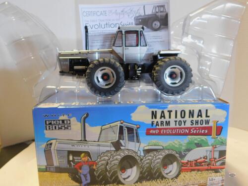 1/16 ERTL WHITE 4-120 FIELD BOSS, 2013 NFTS, NIB