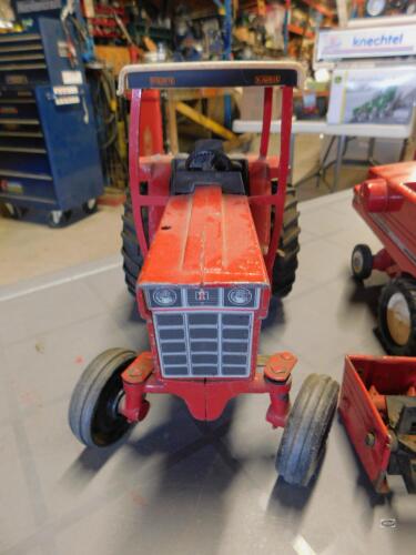 LOT: 1/16 886 INT., 1/32 INT. COMBINE W/IMPLEMENTS