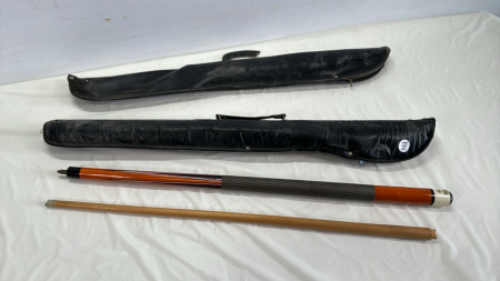 Pool Cue with 2 Cue Bags