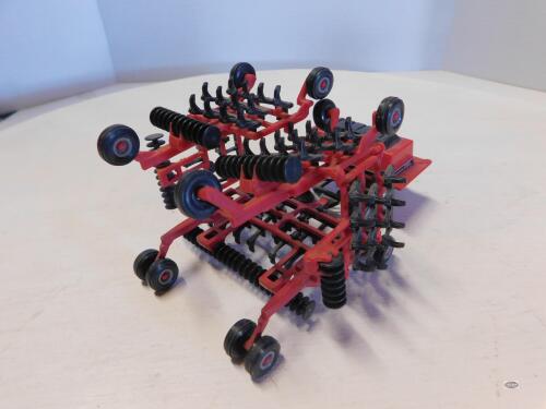 1/64 CASE IH 8500 AIR SEEDER