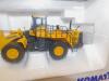 1/50 UNIVERSAL HOBBIES KOMATSU WA 600 - 3