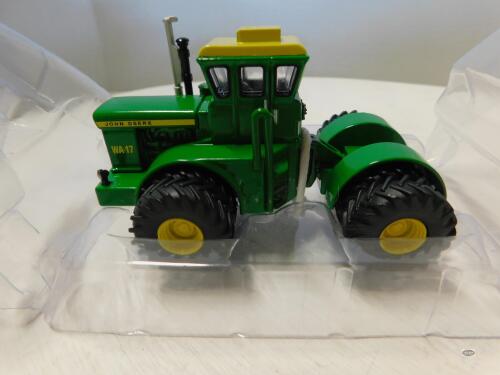 1/64 ERTL JOHN DEERE WA 17 PRESTIGE