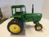 1/16 JOHN DEERE SOUND GUARD CAB & DUALS