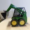 1/16 JOHN DEERE SKID STEER LOADER - 4