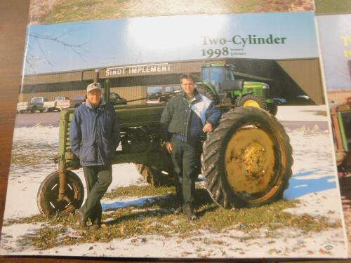 LITERATURE LOT JOHN DEERE 2 CYL CLUB, YEAR 1998