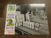 LITERATURE LOT JOHN DEERE 2 CYL CLUB, YEAR 2001