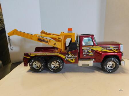 1/16 NYLINT FORD TOW TRUCK