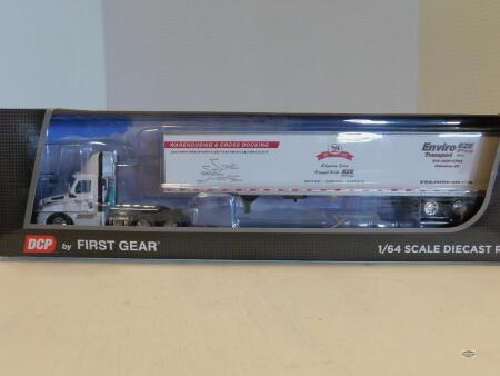 1/64 DCP ENVIRO EZE CASCADIA DAY CAB, NIB
