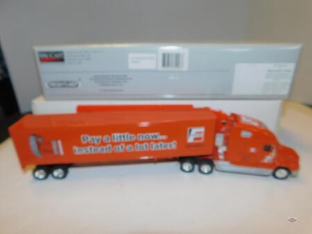 1/64 FRAM-SPECCAST C120 FREIGHTLINER, NIB