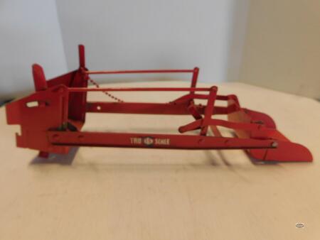 1/16 TRU SCALE LOADER