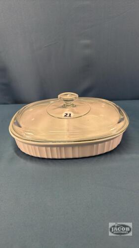 CORNING WARE 1.8L DIVIDED CASEROLE DISH WITH LID