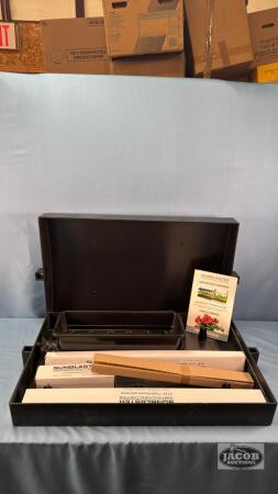 GROWLIGHT GARDEN BOX SETUP UNASSEMBLED