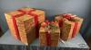 BURLAP (3) BOX CHRISTMAS D&Eacute;COR WITH LIGHTS - 3