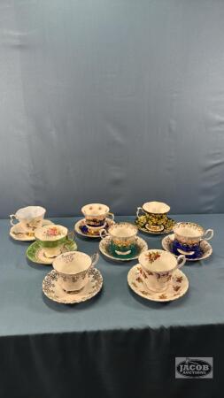 (8) TEA CUPS AND SAUCERS
