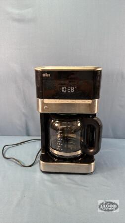BRAUN PROGRAMABLE COFFEE MAKER