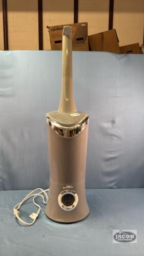 AIR INNOVATIONS HUMIDIFIER