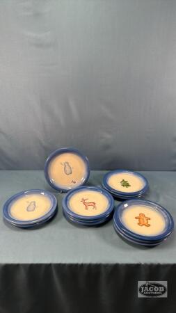 (12) 7IN BLUE AND WHITE PLATES