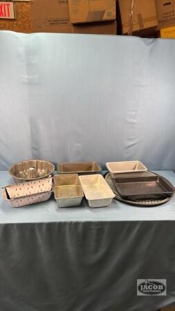 BAKE WARE LOT
