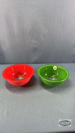(2) PYREX 7IN BOWLS