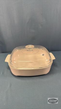 10 IN SQUARE X 2.5IN DEEP CASSEROLE WITH LID