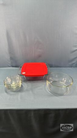 PYREX LOT