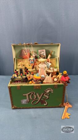 MUSICAL TOY BOX