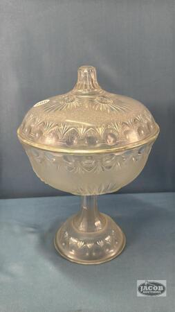 PEDESTAL DISH WITH LID