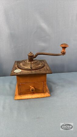VINTAGE COFFEE GRINDER