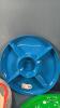 APPROX. 10 PLASTIC AND TIN SERVING TRAYS - 5